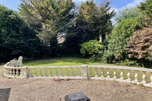 Photo 13- click for photo gallery